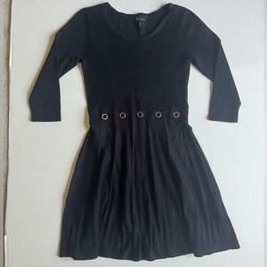 Cute black dress. Mid arm length sleeve.